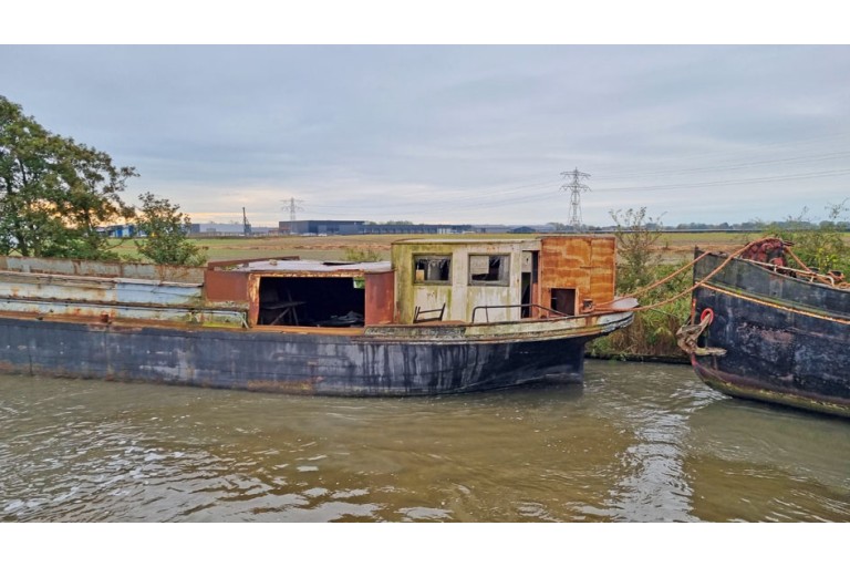 Dutch Barge 40.00 hull