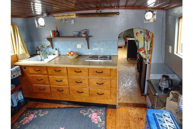Dutch Barge 16.93