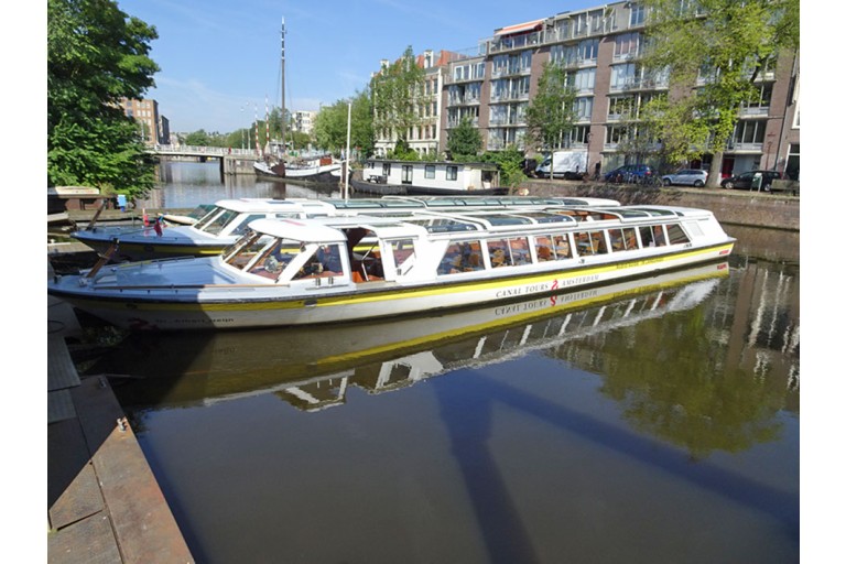 Amsterdamse Grachten rondvaartboot 21.80