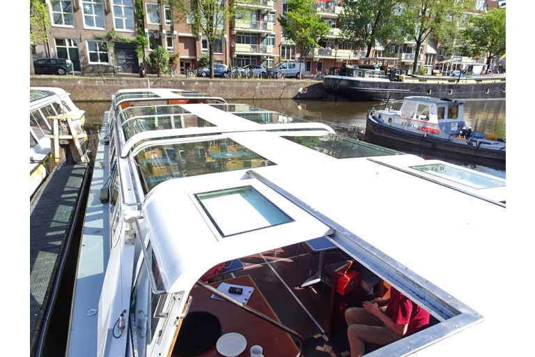 Amsterdamse Grachten rondvaartboot 21.80