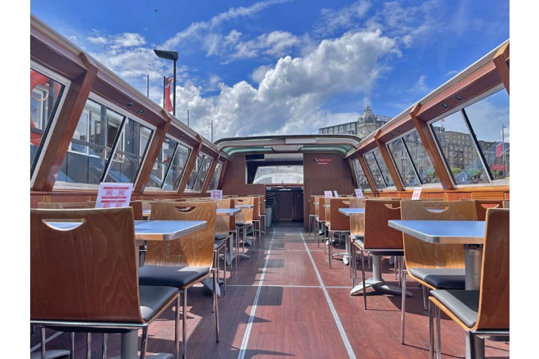 Amsterdamse Grachten rondvaartboot 21.80