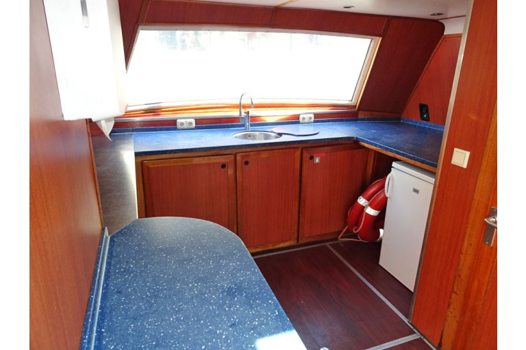 Amsterdamse Grachten rondvaartboot 21.80