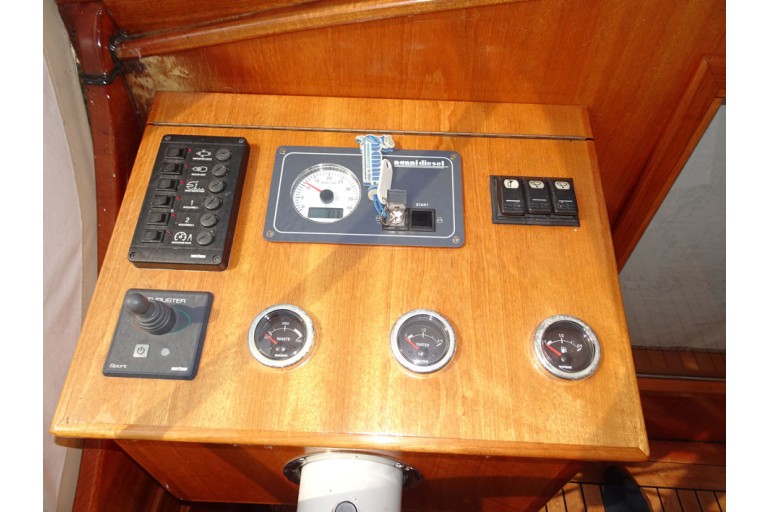 Bakdek motorjacht 9.65