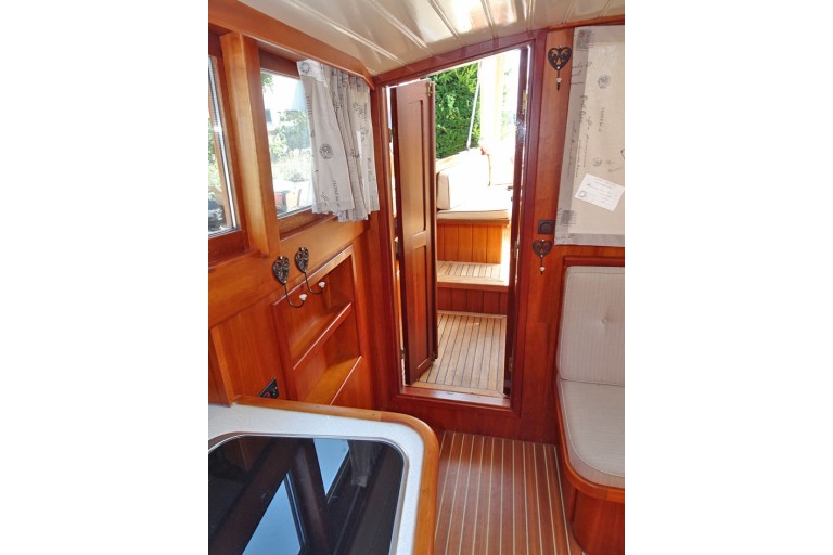 Bakdek motorjacht 9.65