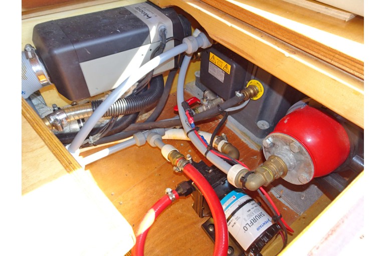 Bakdek motorjacht 9.65