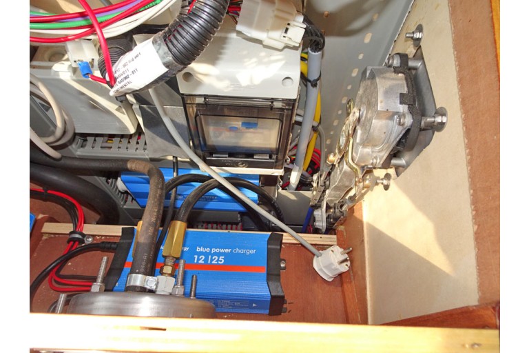 Bakdek motorjacht 9.65