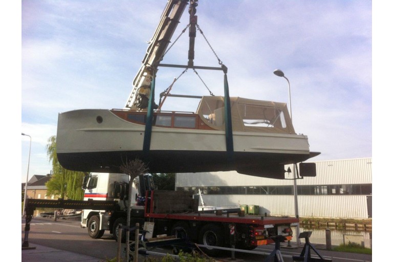 Bakdek motorjacht 9.65