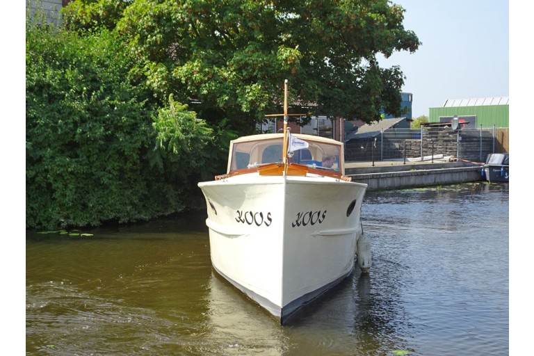 Bakdek motorjacht 9.65