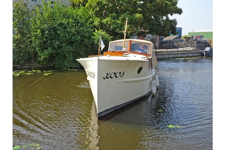 Bakdek motorjacht 9.65