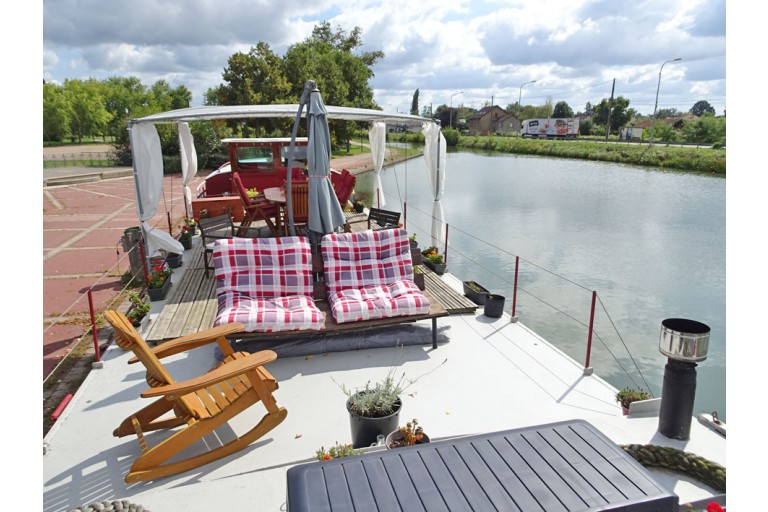 Spits Varend Woonschip 30.53 met UBC