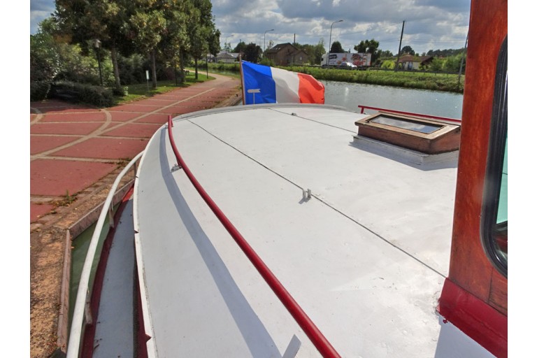 Spits Varend Woonschip 30.53 met UBC