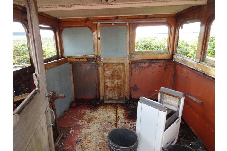 Luxe Motor Elizabeth III 42.46 casco