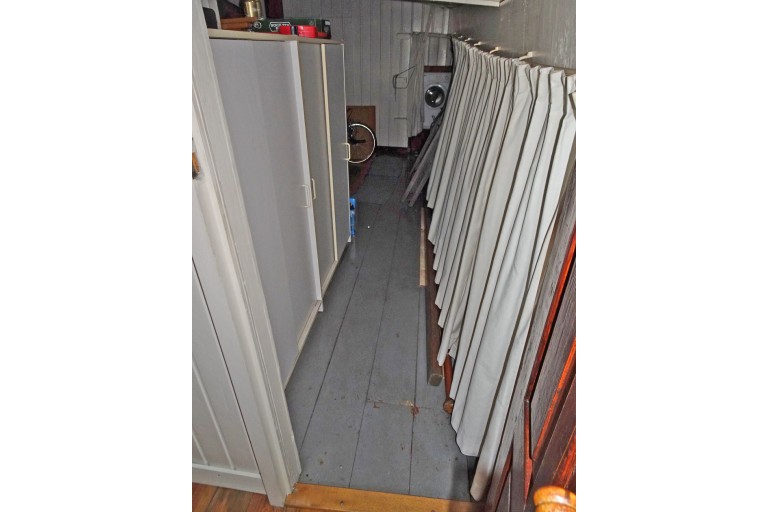 Dutch Barge Hasselteraak 21.25 with Rhine certificate