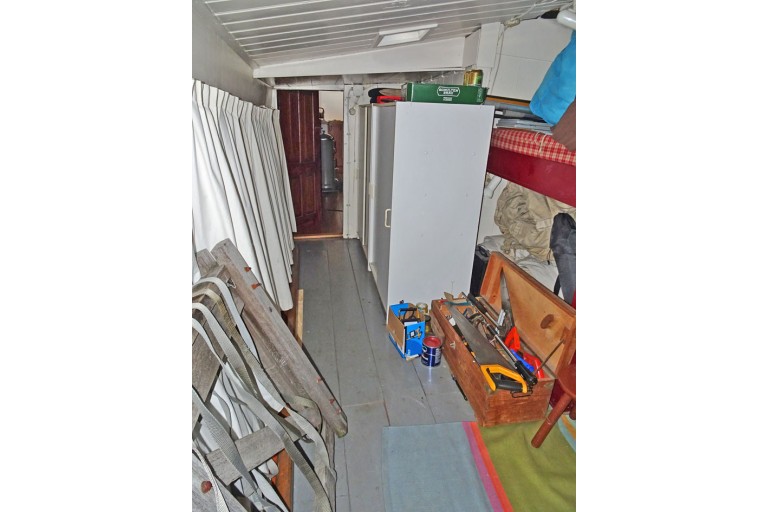 Dutch Barge Hasselteraak 21.25 with Rhine certificate