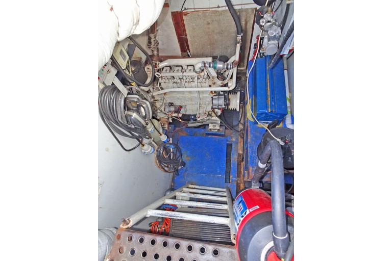 Dutch Barge Hasselteraak 21.25 with Rhine certificate