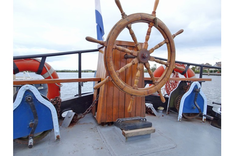 Dutch Barge Hasselteraak 21.25 with Rhine certificate