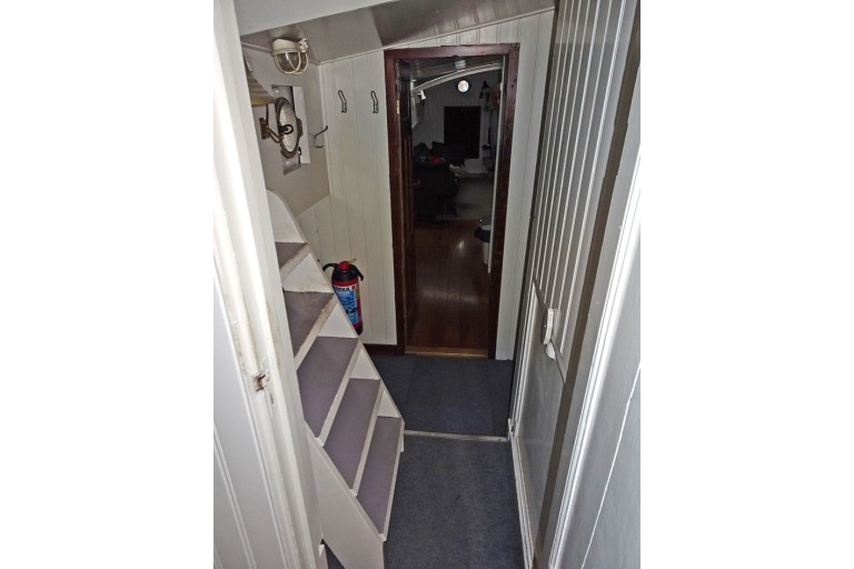 Dutch Barge Hasselteraak 21.25 with Rhine certificate