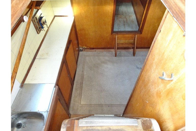 Dutch Barge Motorclipper 28.00 with certificate