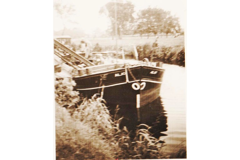 Dutch Barge Motorclipper 28.00 with certificate