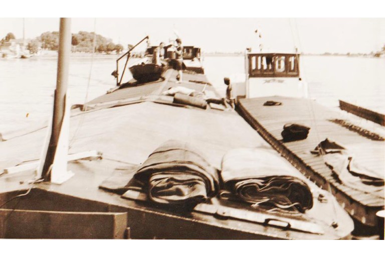Dutch Barge Motorclipper 28.00 with certificate