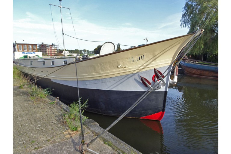 Dutch Barge Motorclipper 28.00 with certificate