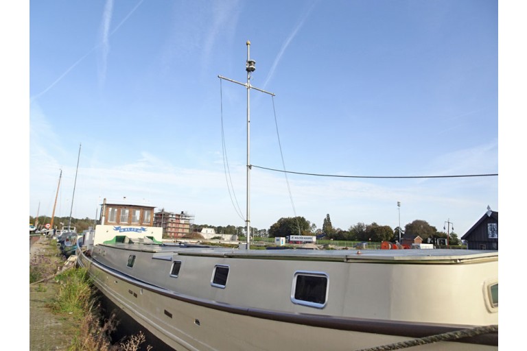 Dutch Barge Motorclipper 28.00 with certificate