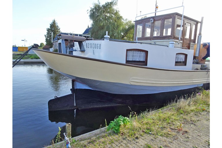 Dutch Barge Motorclipper 28.00 with certificate
