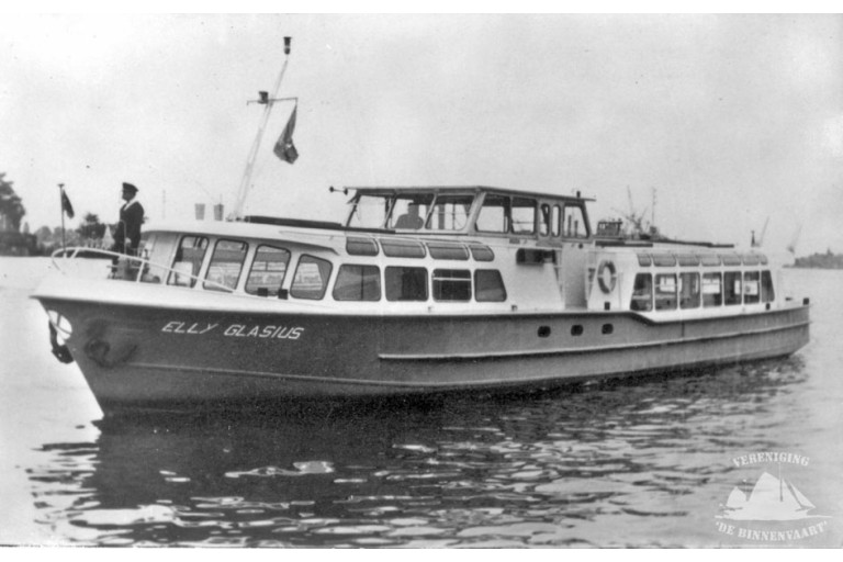 Dagpassagiersschip 152 pers