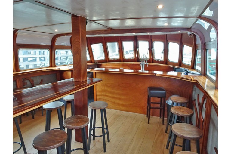 Dagpassagiersschip 152 pers