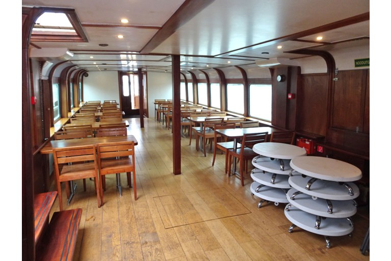 Dagpassagiersschip 152 pers