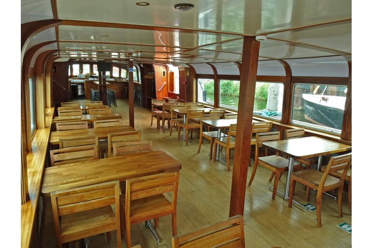 Dagpassagiersschip 152 pers