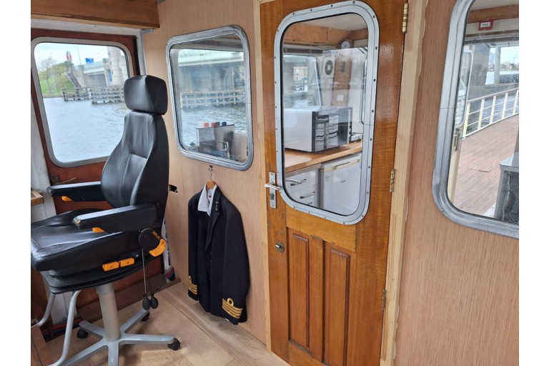 Dagpassagiersschip 152 pers