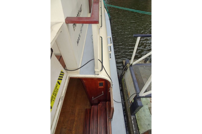 Dagpassagiersschip 152 pers