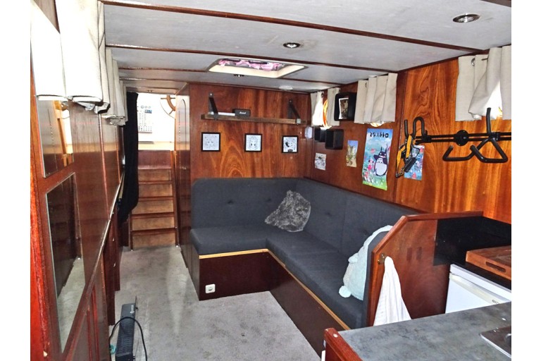 Motor Cutter 13.47, Live Aboard