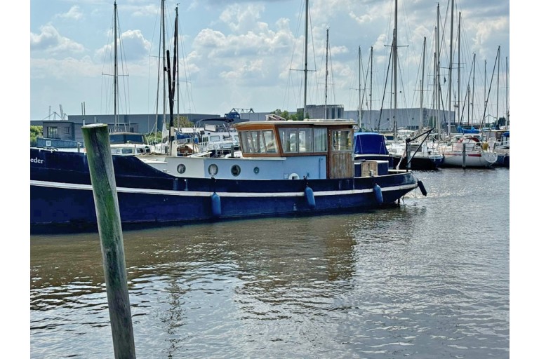 Motor Cutter 13.47, Live Aboard