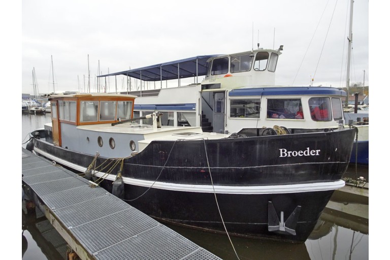 Motor Cutter 13.47, Live Aboard