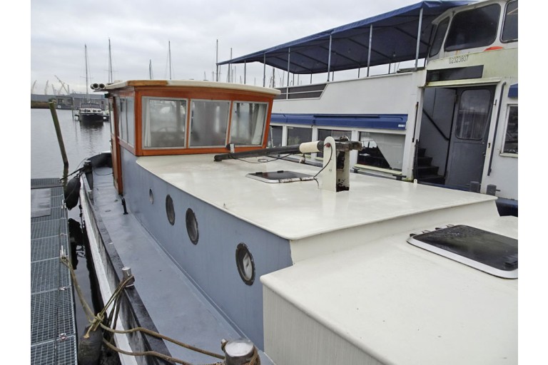 Motor Cutter 13.47, Live Aboard