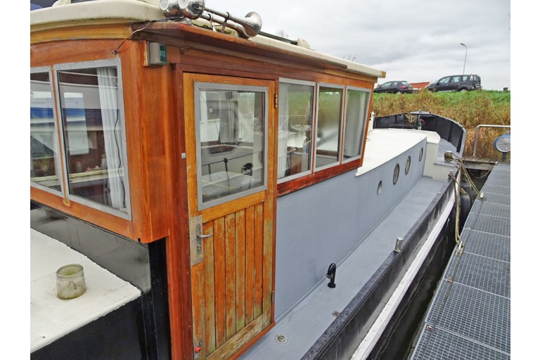 Motor Cutter 13.47, Live Aboard