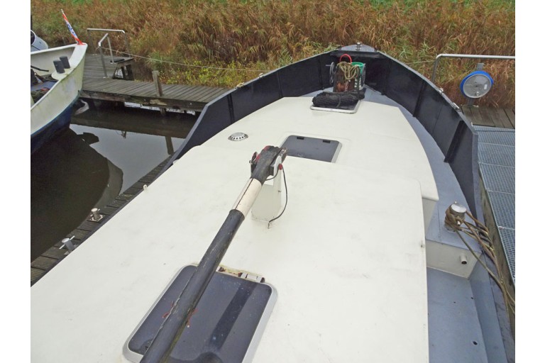 Motor Cutter 13.47, Live Aboard