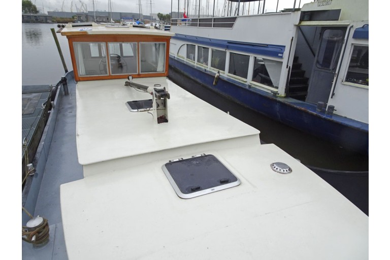 Motor Cutter 13.47, Live Aboard