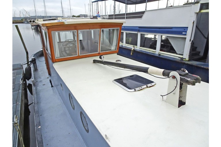Motor Cutter 13.47, Live Aboard