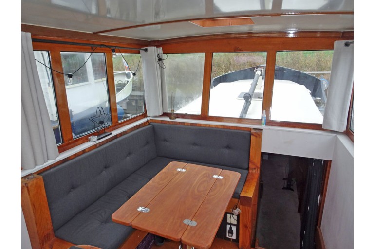 Motor Cutter 13.47, Live Aboard