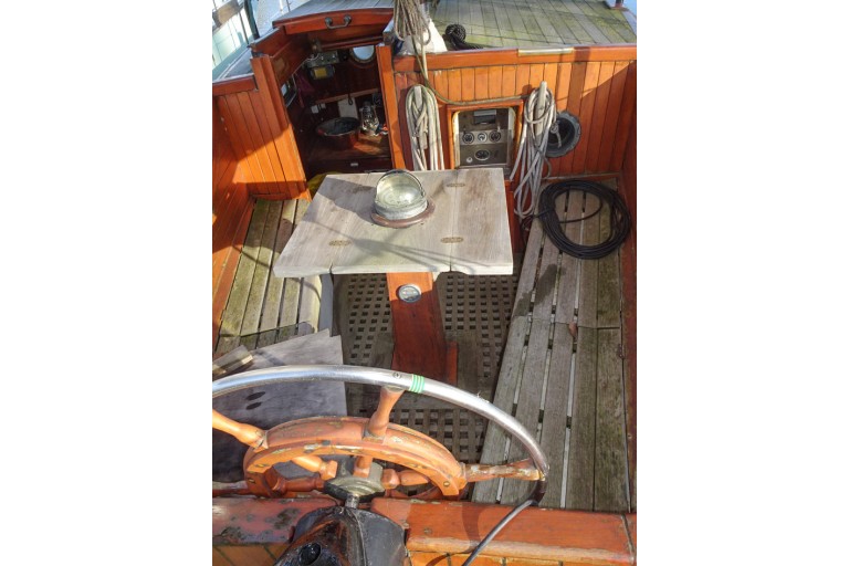 Gentlemen's sailing yacht 15.20