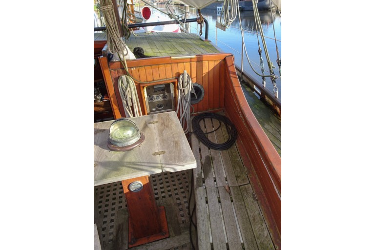 Gentlemen's sailing yacht 15.20