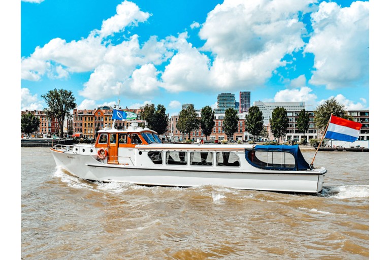 Passenger ship 30 persons