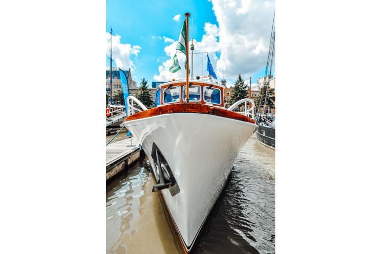 Passenger ship 30 persons