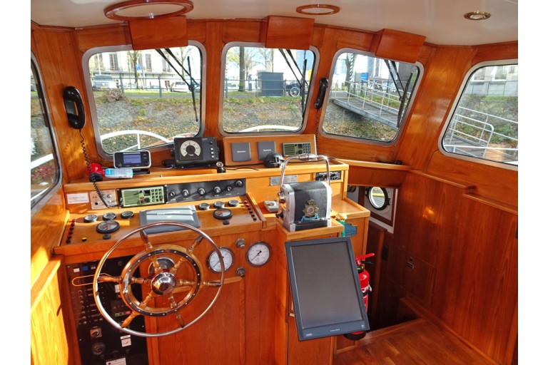 Passenger ship 30 persons