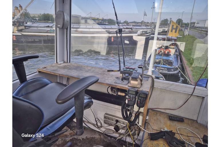 Remorqueur / Pousseur 17.58 avec ES-TRIN