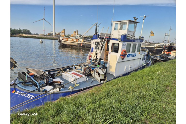 Remorqueur / Pousseur 17.58 avec ES-TRIN