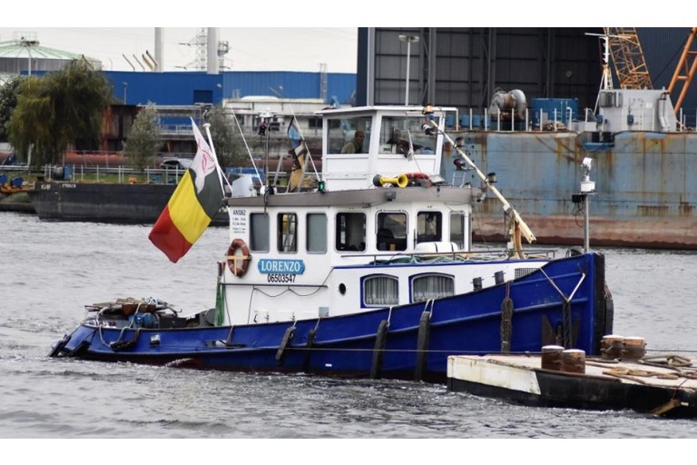 Remorqueur / Pousseur 17.58 avec ES-TRIN